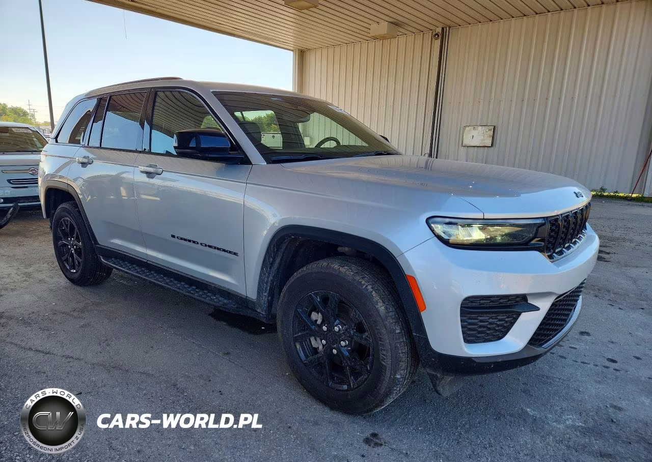 2024 Jeep Grand Cherokee Laredo VIN:1C4RJHAGXR8589619 - 4