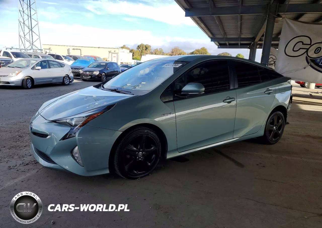 2016 Toyota Prius Three Touring