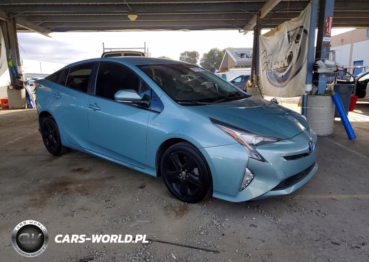 2016 Toyota Prius Three Touring VIN:JTDKARFU8G3008652 - 4