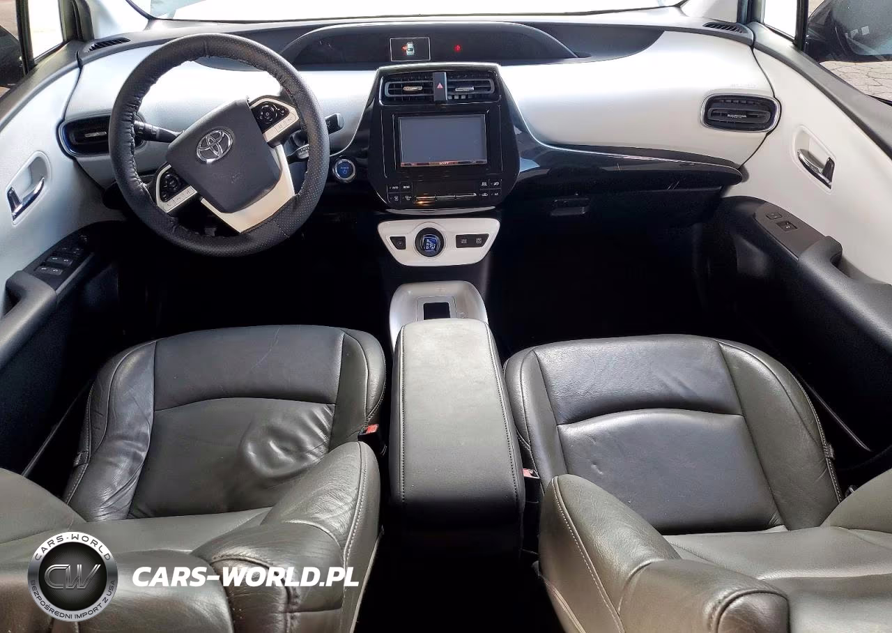 2016 Toyota Prius Three Touring VIN:JTDKARFU8G3008652 - 8
