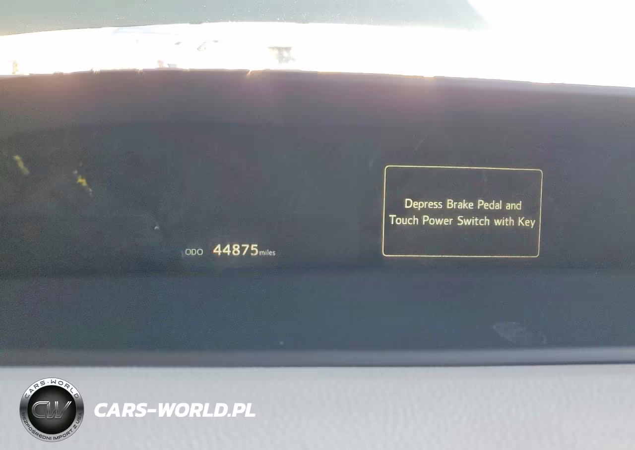 2016 Toyota Prius Three Touring VIN:JTDKARFU8G3008652 - 9