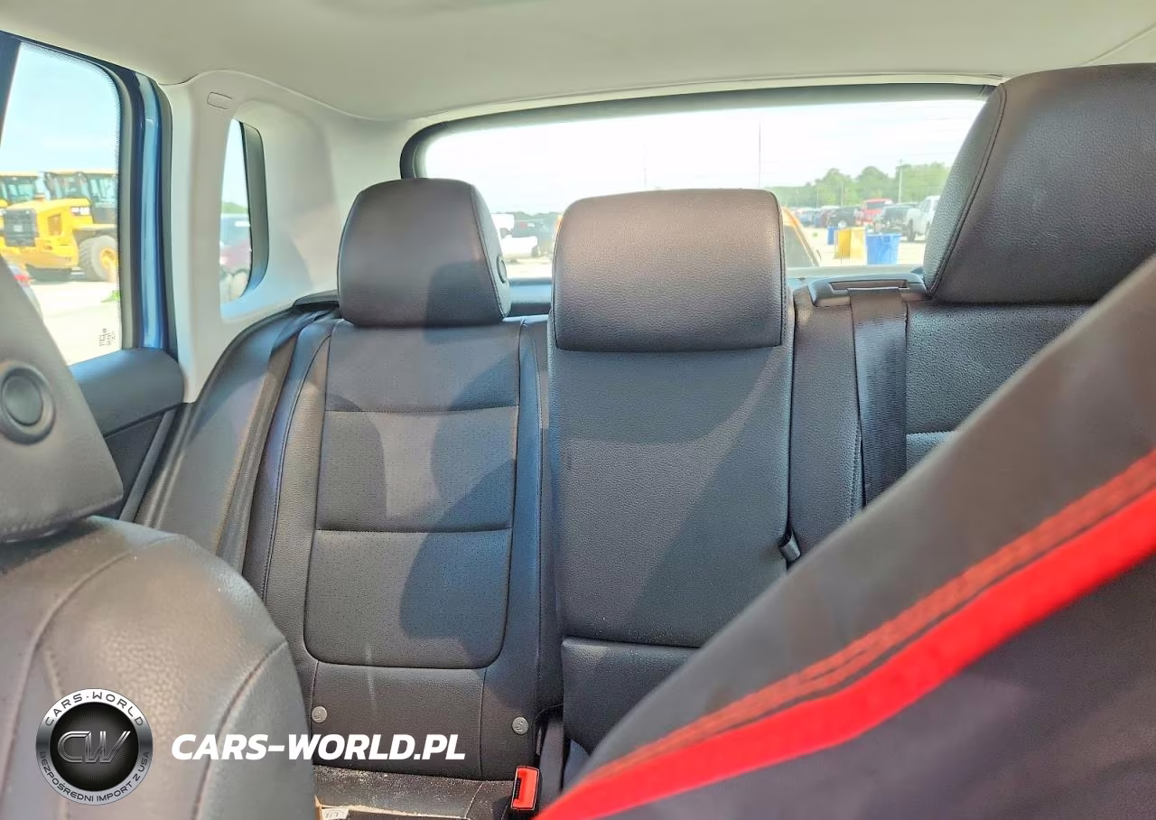 2017 Volkswagen Tiguan Wolfsburg VIN:WVGRV7AX3HW501871 - 10