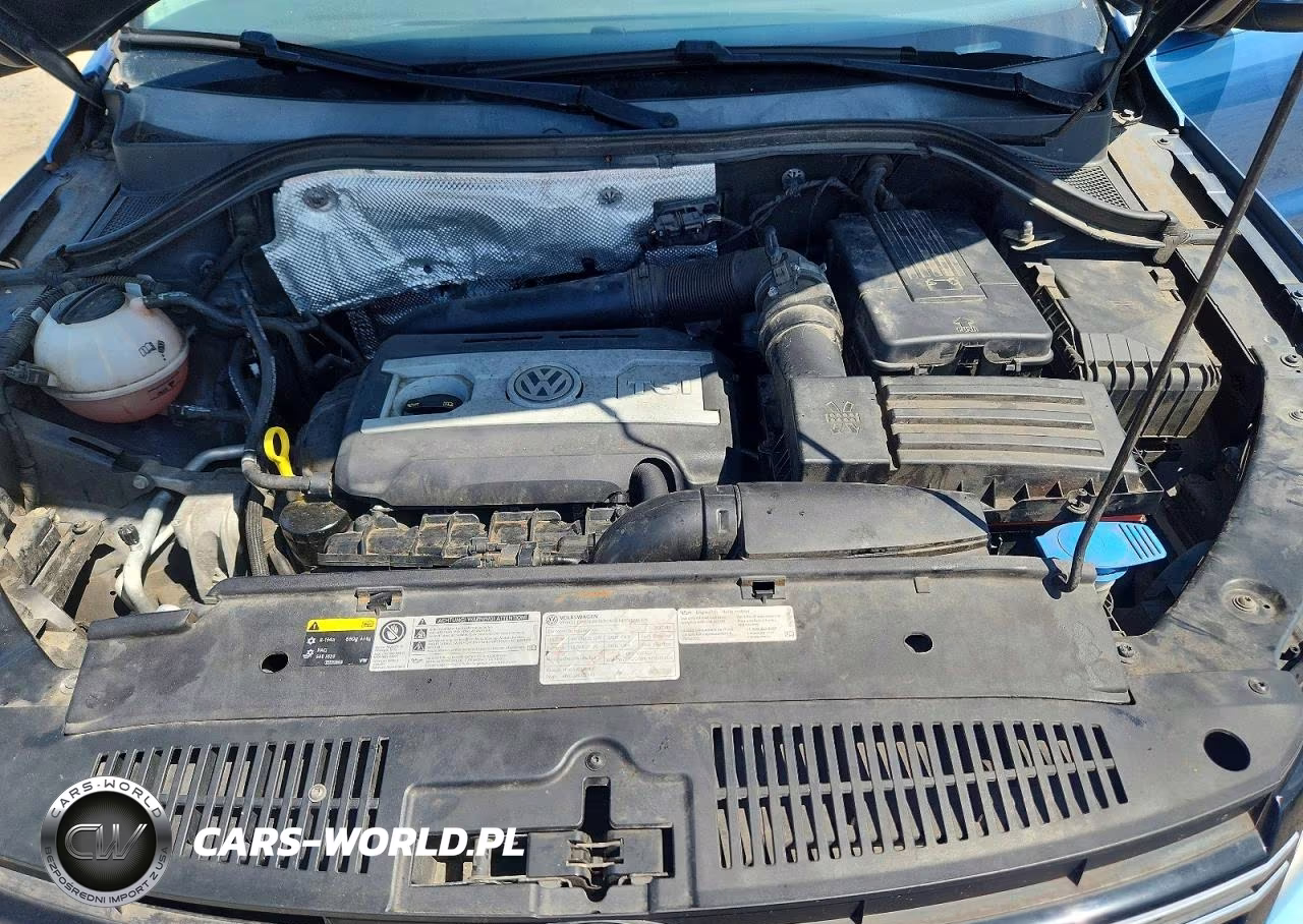 2017 Volkswagen Tiguan Wolfsburg VIN:WVGRV7AX3HW501871 - 12