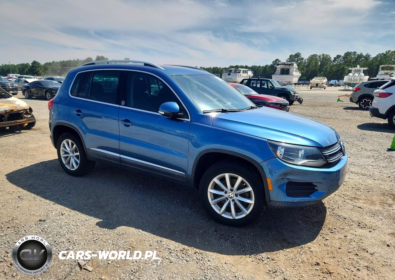2017 Volkswagen Tiguan Wolfsburg VIN:WVGRV7AX3HW501871 - 4