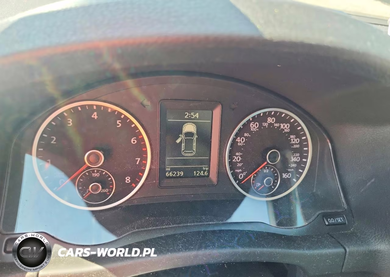 2017 Volkswagen Tiguan Wolfsburg VIN:WVGRV7AX3HW501871 - 9
