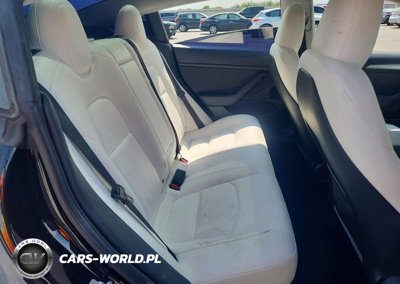2023 Tesla Model 3 VIN:5YJ3E1EB7PF636814 - 10