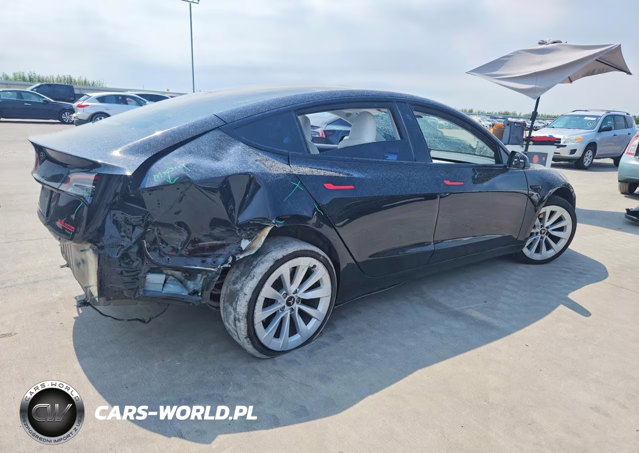 2023 Tesla Model 3 VIN:5YJ3E1EB7PF636814 - 3
