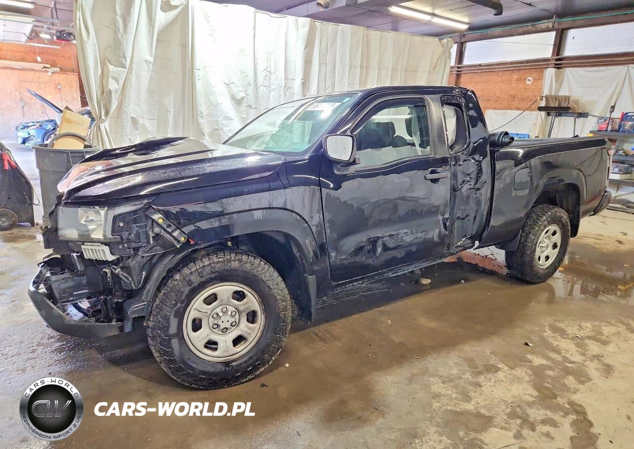 2022 Nissan Frontier S