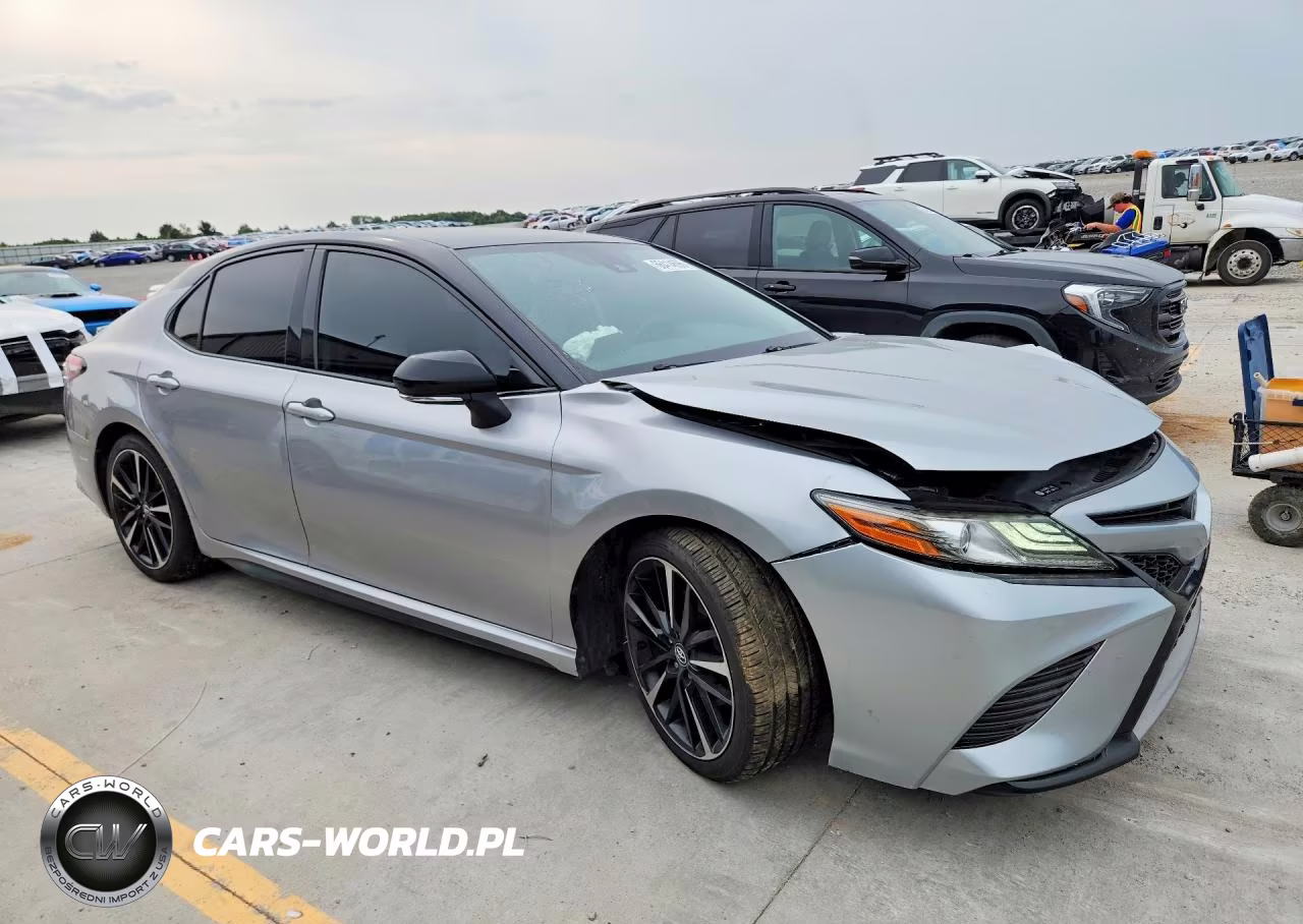 2019 Toyota Camry Xse VIN:4T1B61HK8KU188924 - 4