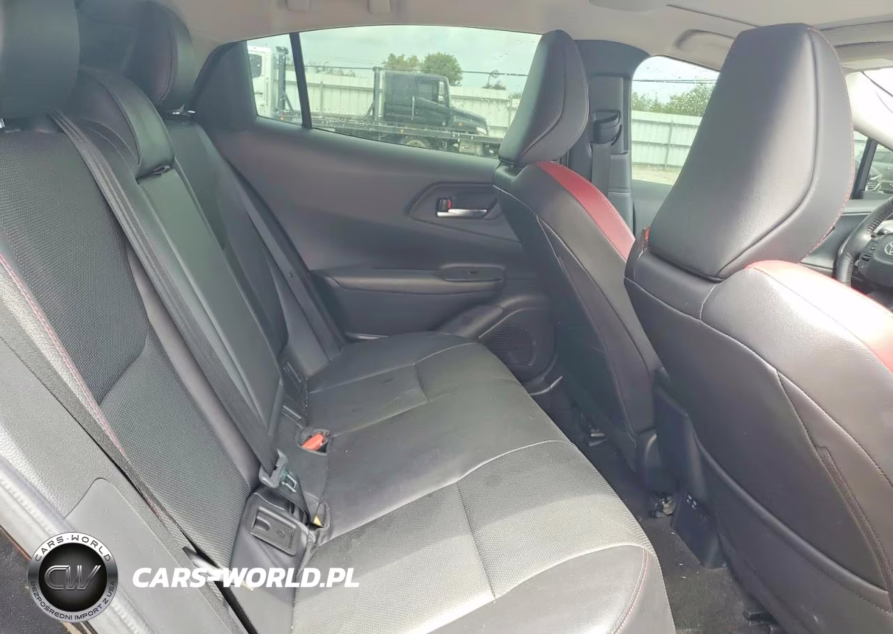 2024 Toyota Prius Prime Xse Premium VIN:JTDACACU8R3013171 - 10