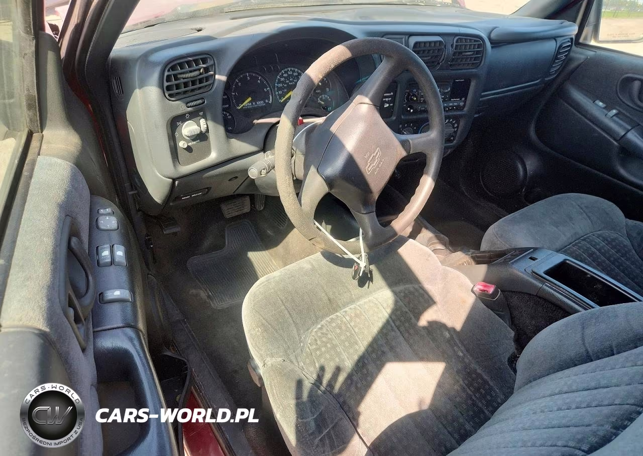 2001 Chevrolet S-10 Ls VIN:1GCCS19W618124300 - 8