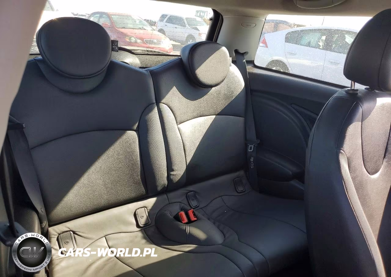 2009 Mini Cooper VIN:WMWMF33539TW70675 - 10