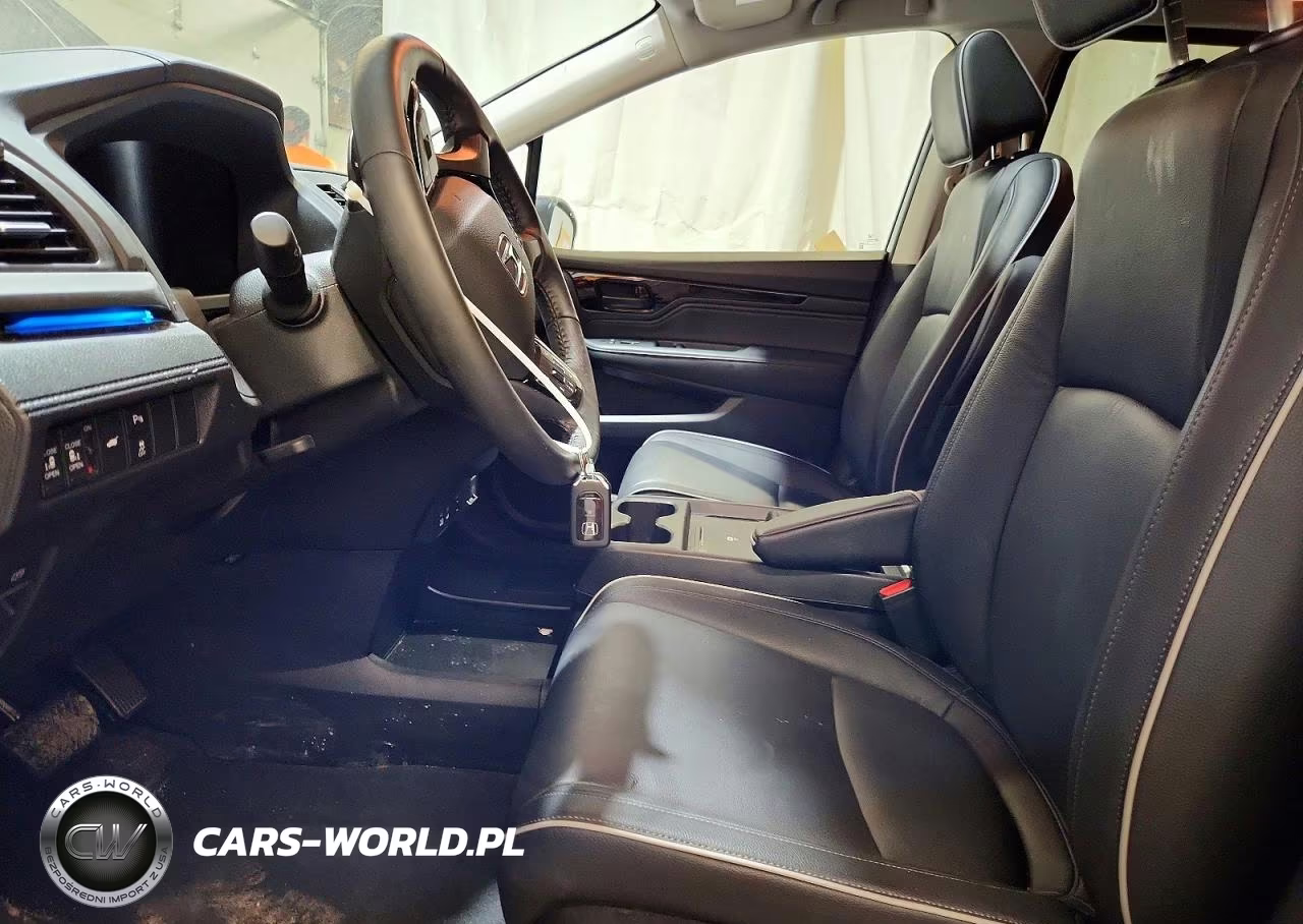 2026 Honda Odyssey Touring VIN:5FNRL6H8XTB023870 - 7