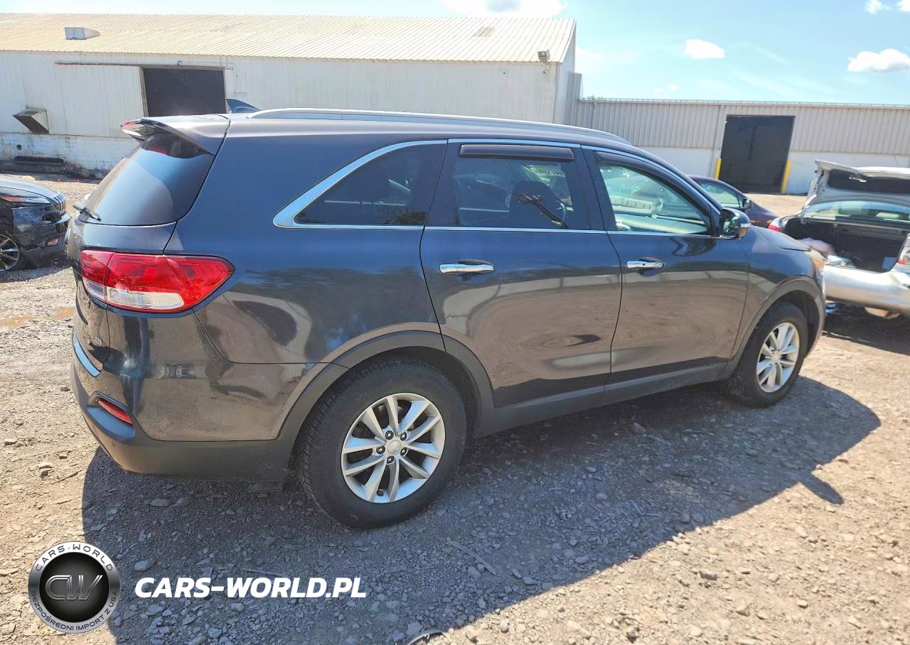 2017 Kia Sorento Lx VIN:5XYPG4A35HG280353 - 3