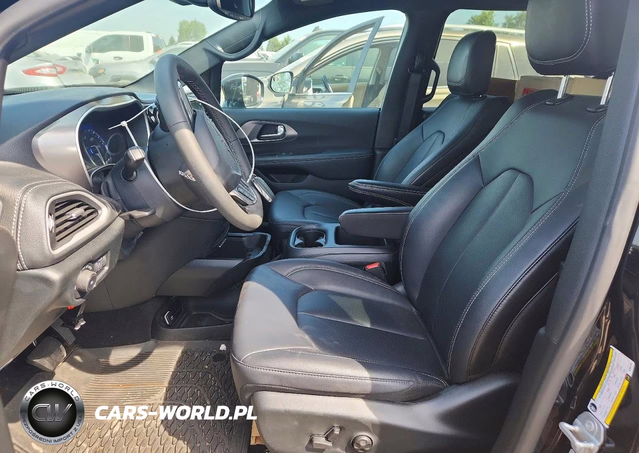 2025 Chrysler Pacifica Select VIN:2C4RC1BG8SR594196 - 7
