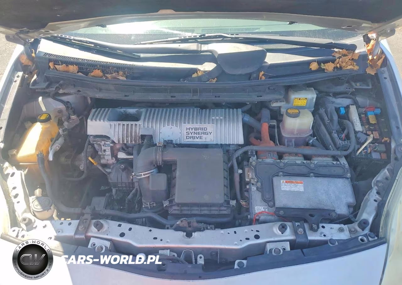 2011 Toyota Prius Two VIN:JTDKN3DU9B0268105 - 11