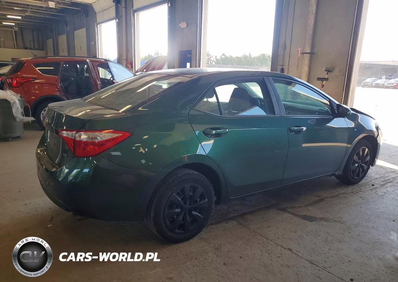 2015 Toyota Corolla Le VIN:5YFBURHE0FP228581 - 3