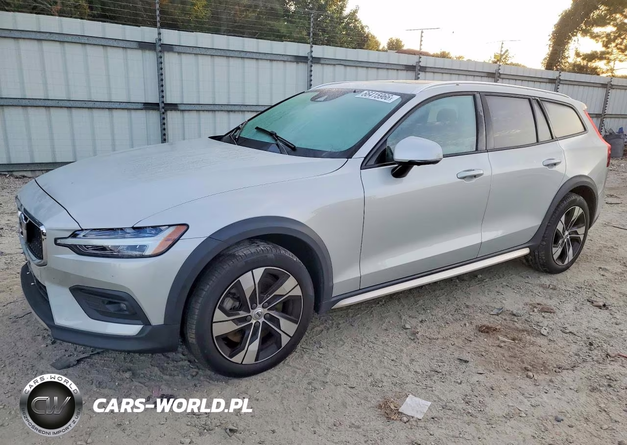 2021 Volvo V60 Cross Country T5 Momentum VIN:YV4102WK9M1069341 - 1
