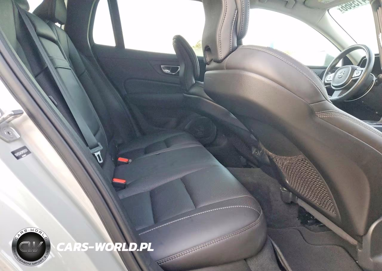2021 Volvo V60 Cross Country T5 Momentum VIN:YV4102WK9M1069341 - 10
