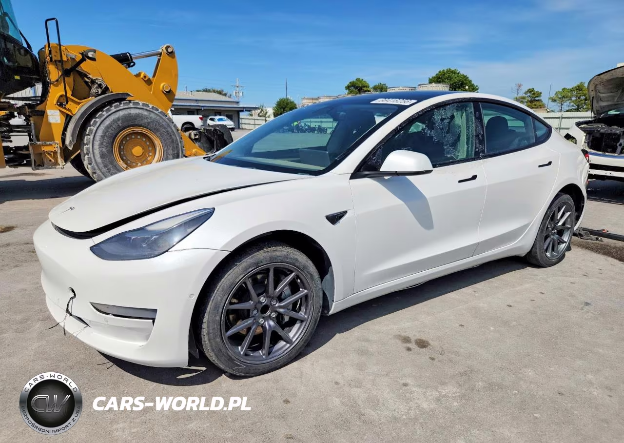 2021 Tesla Model 3 – zdjęcie 1 z 13