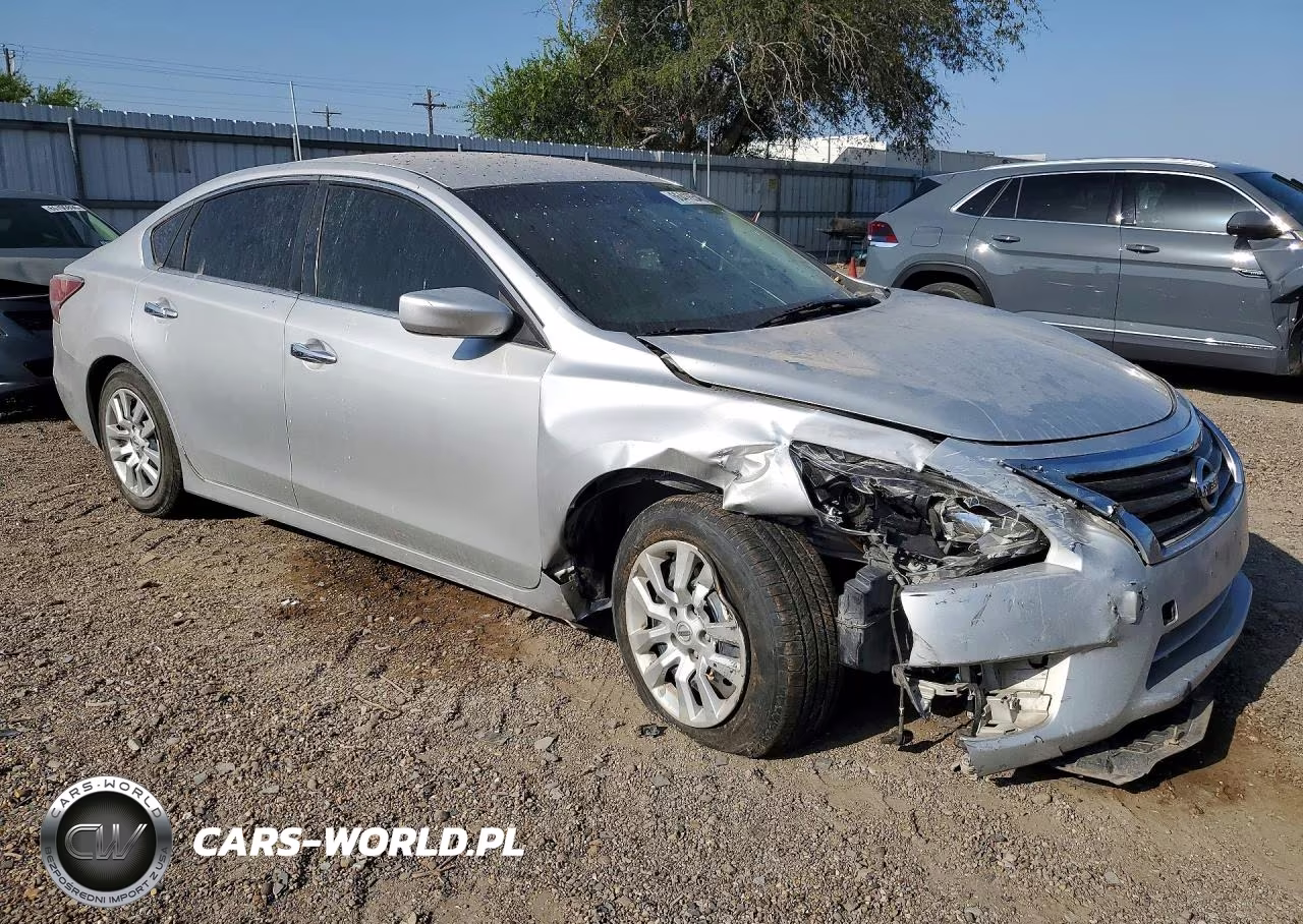 2015 Nissan Altima 2.5 S VIN:1N4AL3AP2FC167014 - 4