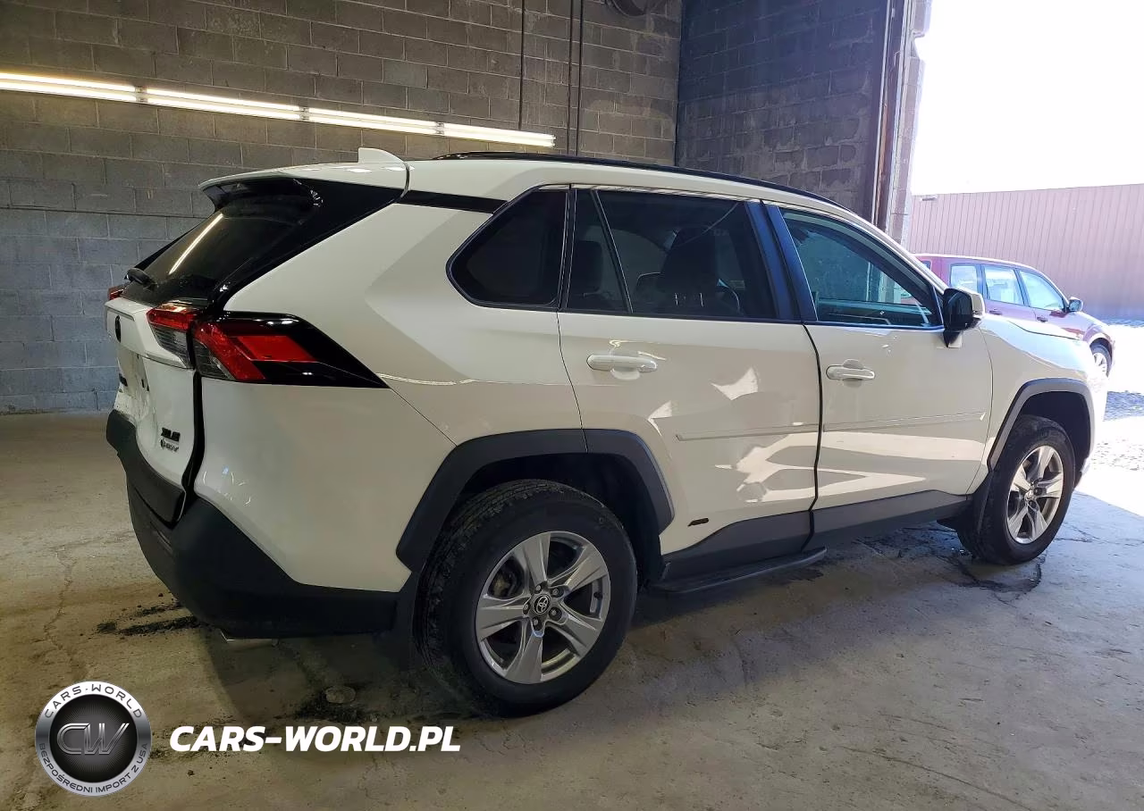 2025 Toyota Rav4 Hybrid Xle VIN:4T3RWRFV7SU172585 - 3