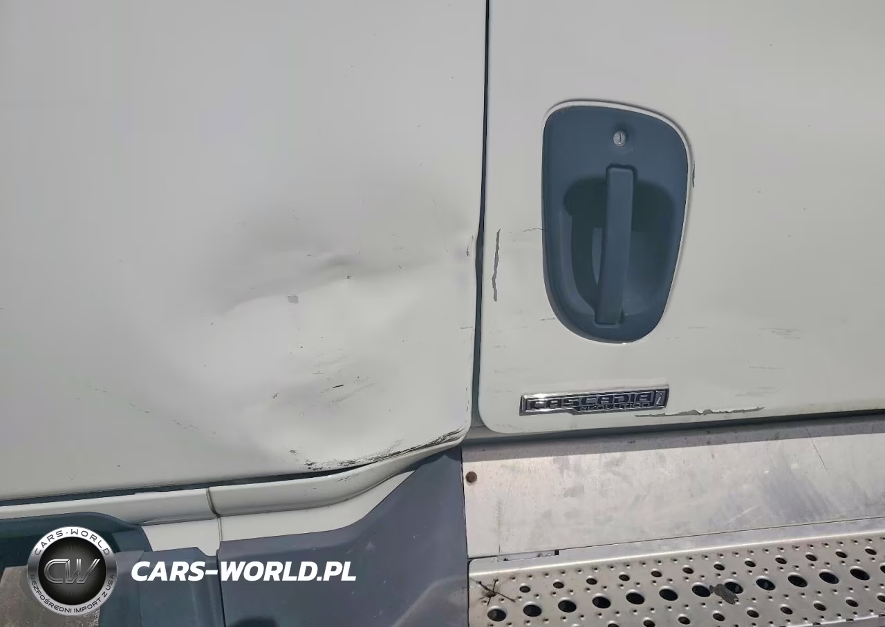 2016 Freightliner Cascadia 125 Semi Truck VIN:3AKGGLDRXGSGV7563 - 14