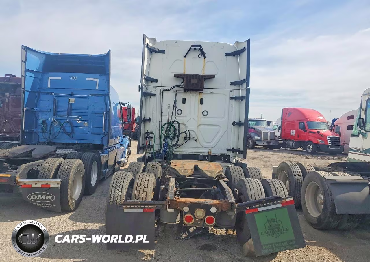 2016 Freightliner Cascadia 125 Semi Truck VIN:3AKGGLDRXGSGV7563 - 6