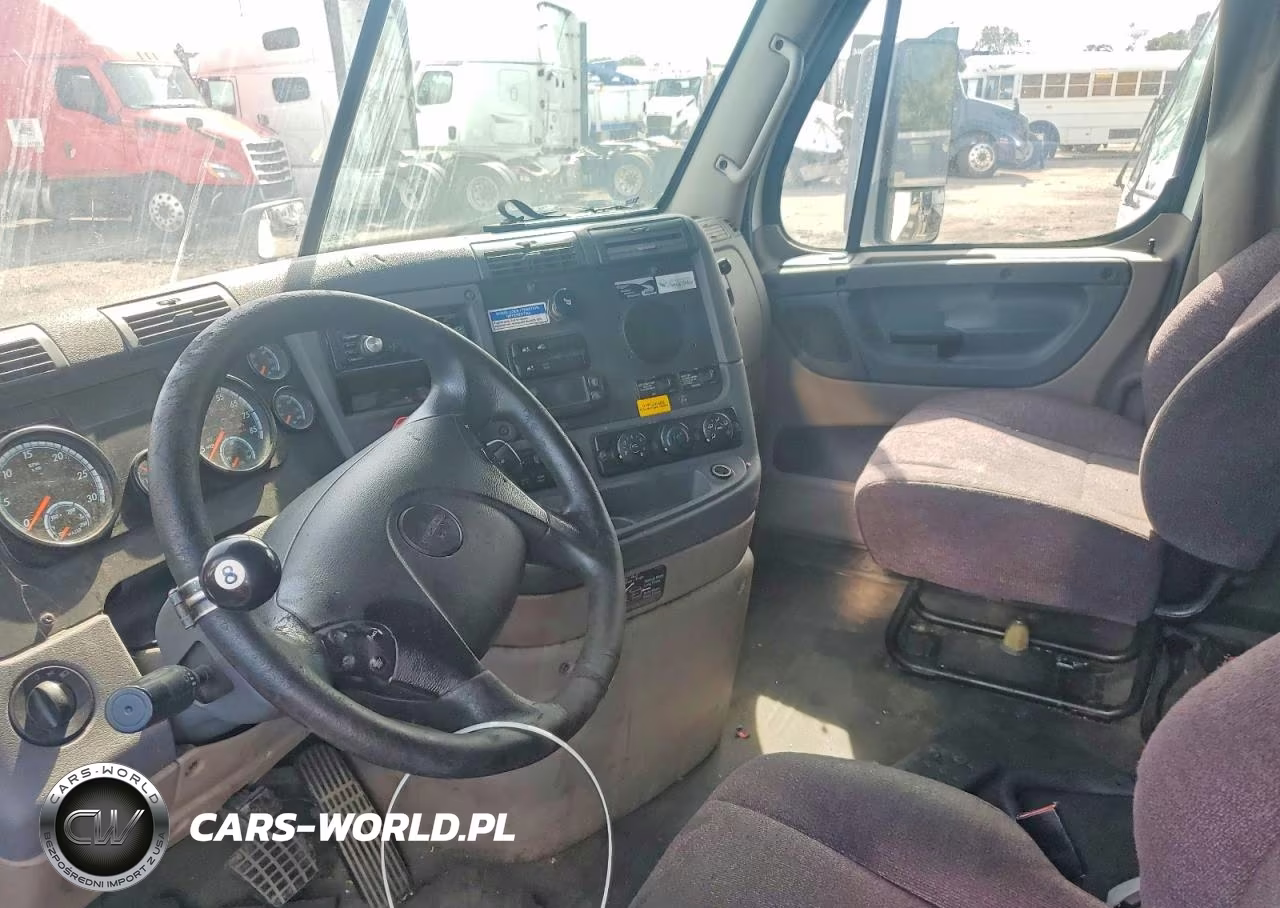 2016 Freightliner Cascadia 125 Semi Truck VIN:3AKGGLDRXGSGV7563 - 8