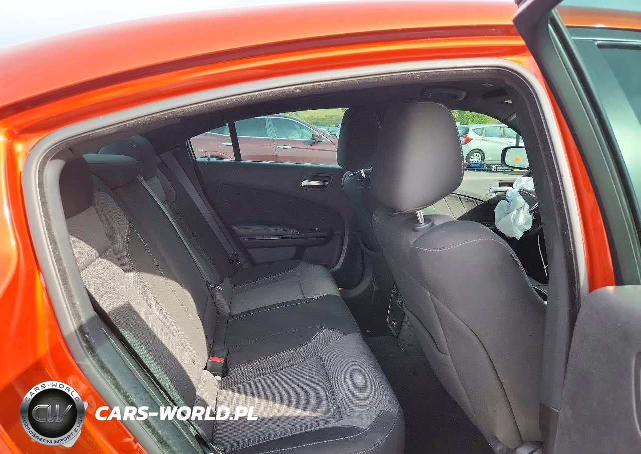 2022 Dodge Charger Sxt VIN:2C3CDXBG8NH153186 - 10