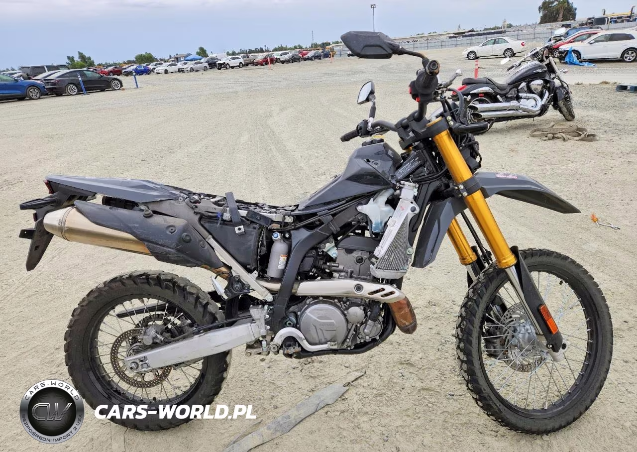 2025 Suzuki Dr-Z400 S – zdjęcie 1 z 9