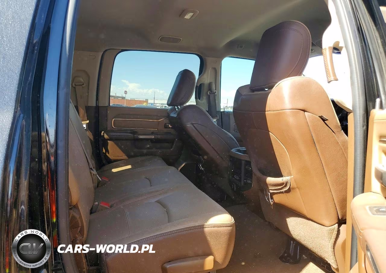 2020 Ram 2500 Longhorn VIN:3C6UR5PL1LG104539 - 10