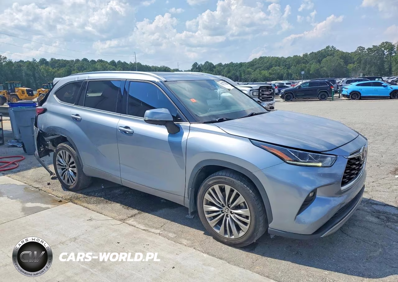 2021 Toyota Highlander Platinum VIN:5TDFZRBH8MS111440 - 4