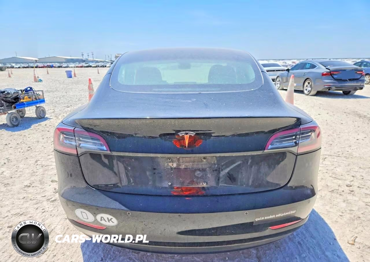 2018 Tesla Model 3 VIN:5YJ3E1EA8JF075893 - 6