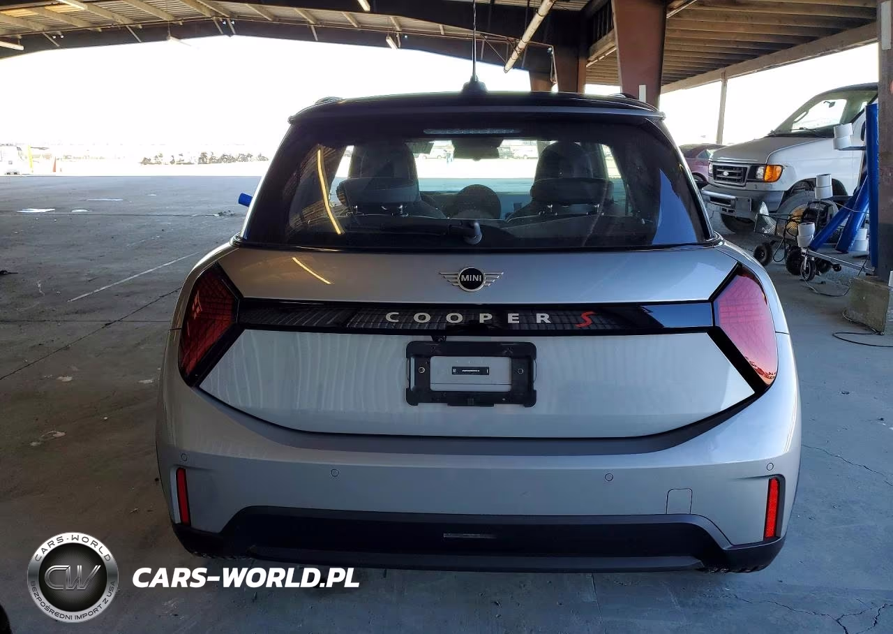 2025 Mini Cooper S VIN:WMW23GD0XS2X03158 - 6