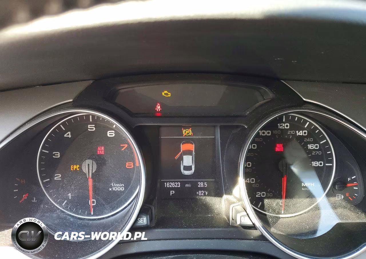 2011 Audi A5 Premium Plus VIN:WAULFAFRXBA081297 - 9