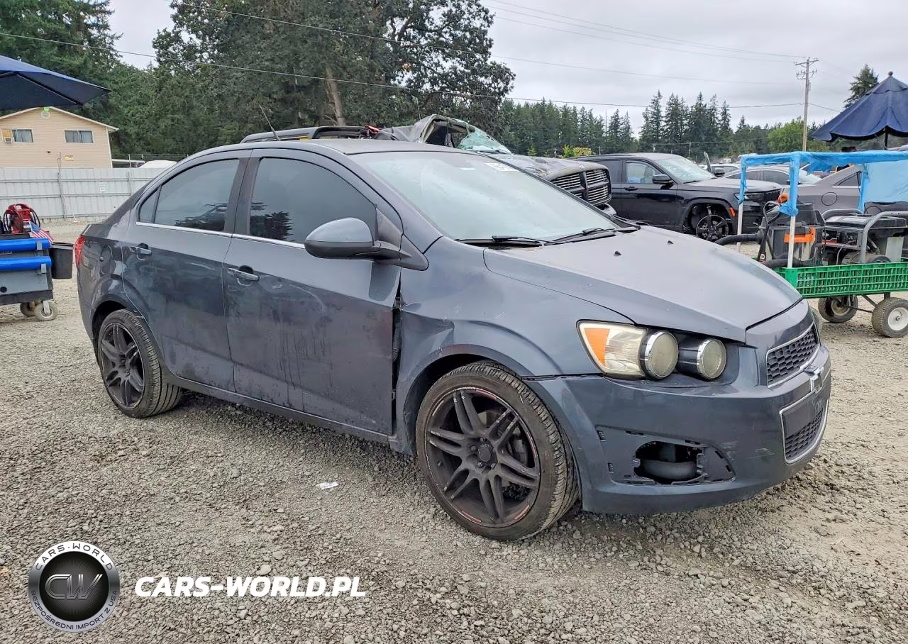2013 Chevrolet Sonic Lt VIN:1G1JC5SB9D4120135 - 4