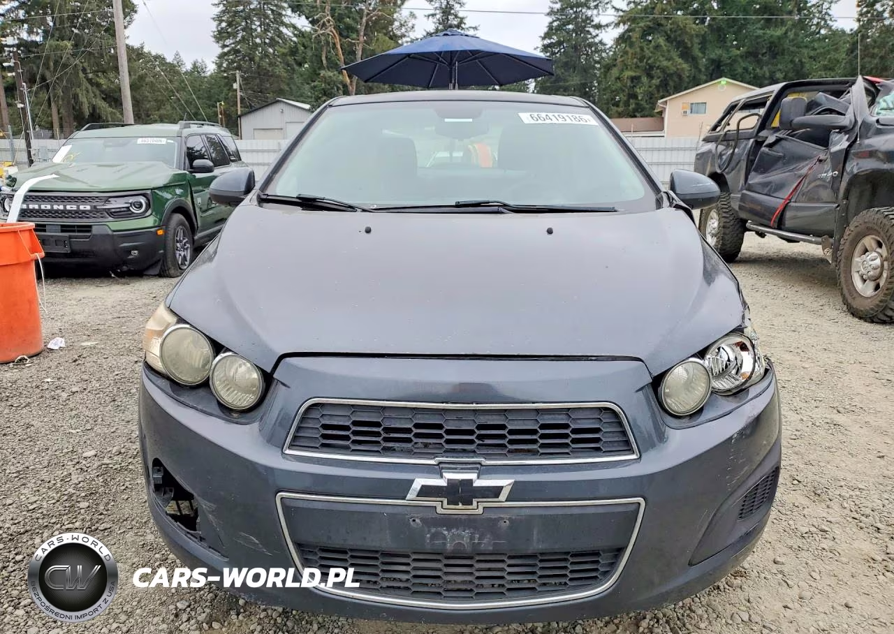 2013 Chevrolet Sonic Lt VIN:1G1JC5SB9D4120135 - 5