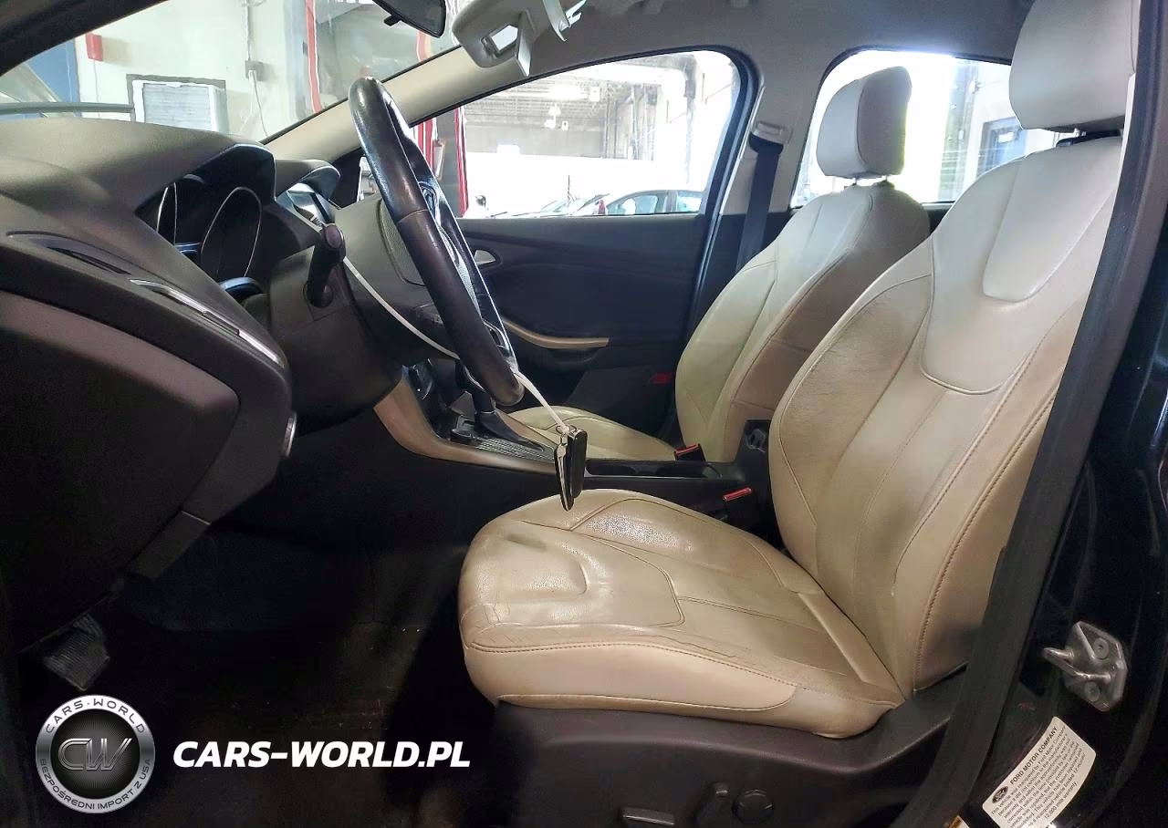 2015 Ford Focus Titanium VIN:1FADP3N22FL294071 - 7