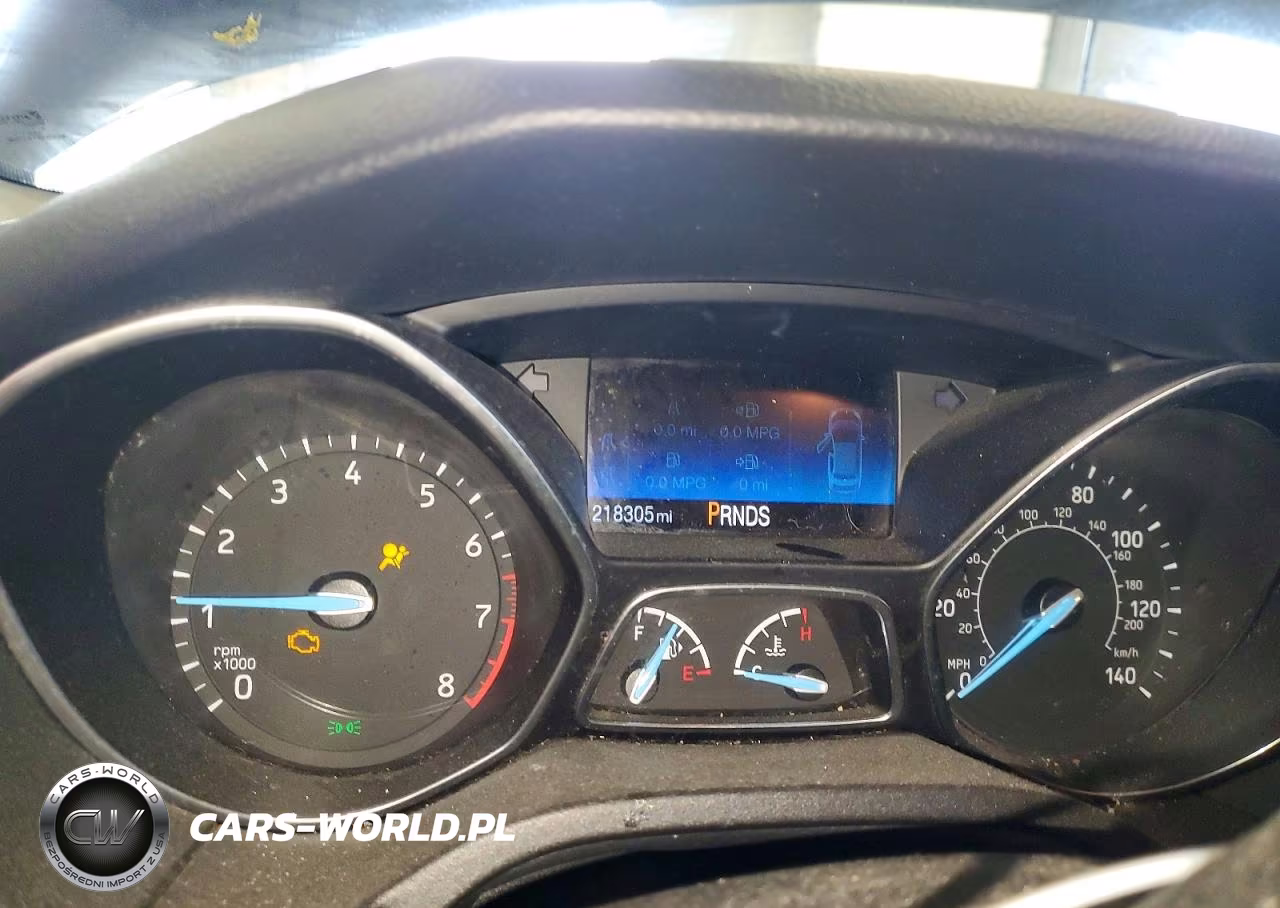 2015 Ford Focus Titanium VIN:1FADP3N22FL294071 - 9