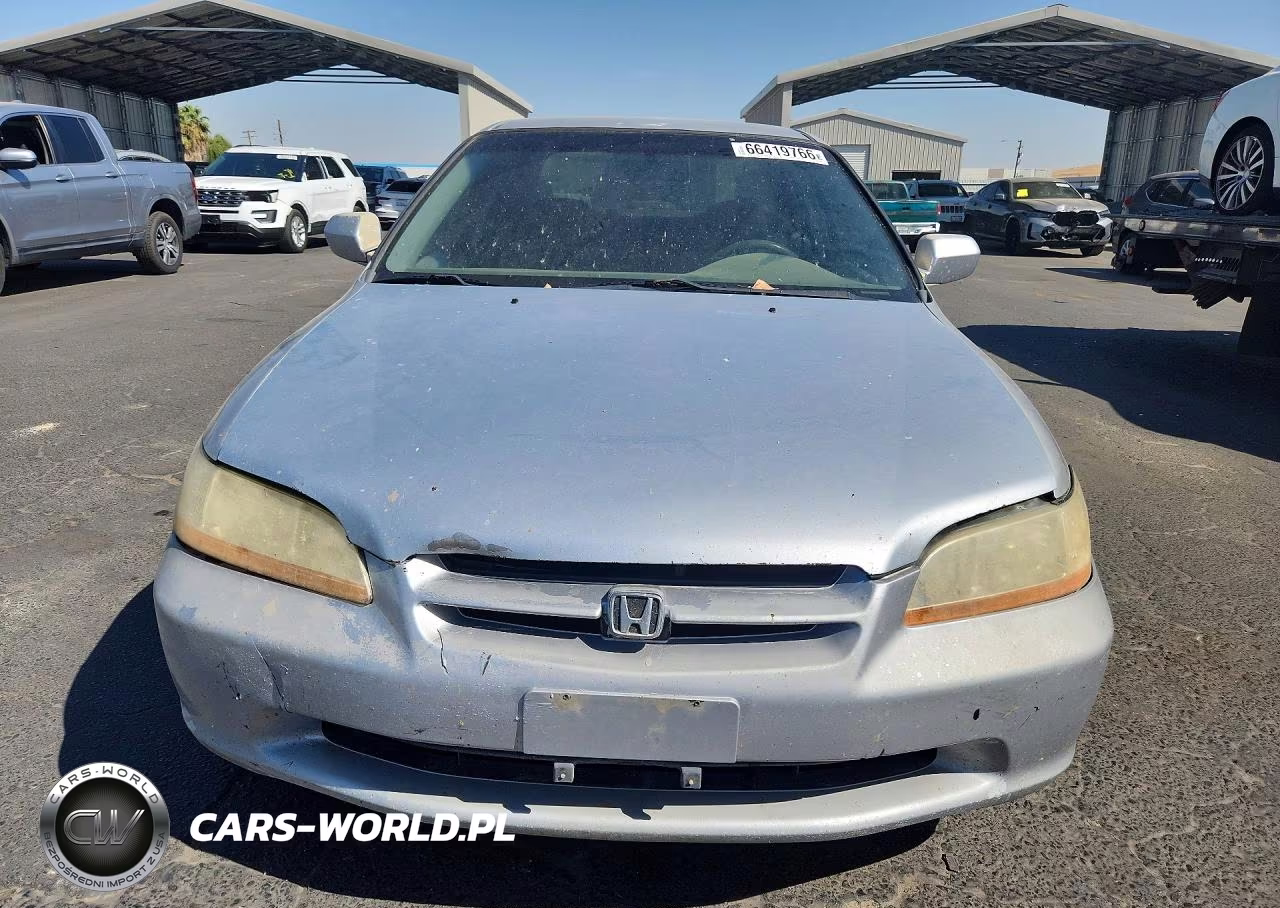 1999 Honda Accord Lx VIN:JHMCG564XXC035992 - 5