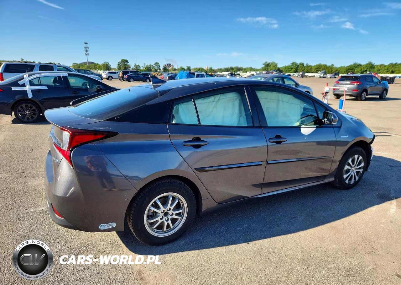 2019 Toyota Prius Le Awd-E VIN:JTDL9RFUXK3004429 - 3