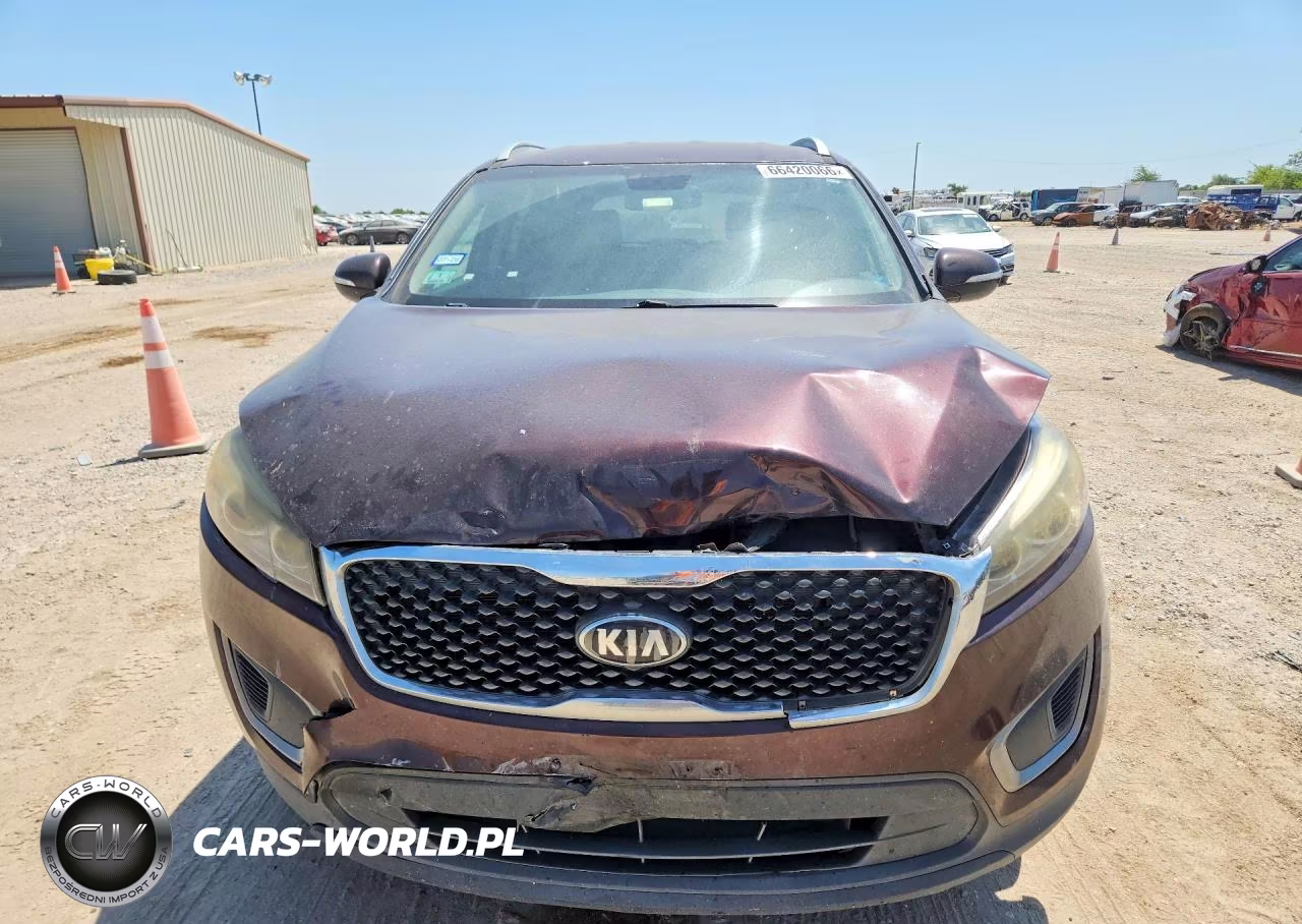 2016 Kia Sorento Lx VIN:5XYPGDA36GG048813 - 5