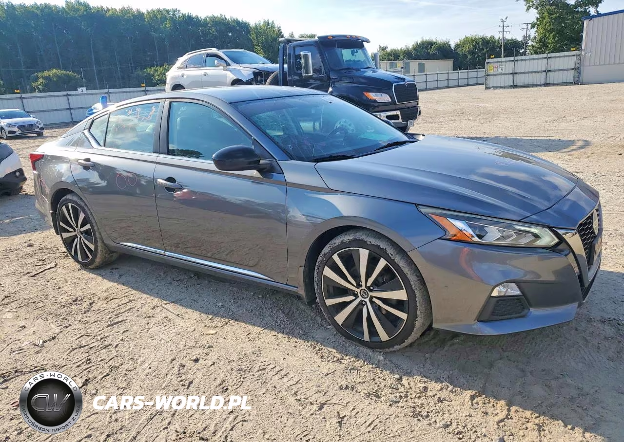 2019 Nissan Altima Sr VIN:1N4BL4CV9KC157063 - 4
