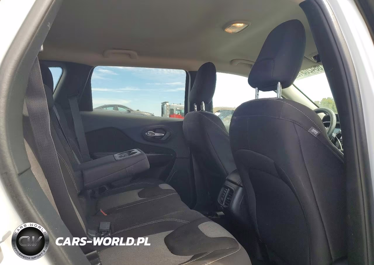 2014 Jeep Cherokee Sport VIN:1C4PJMAB9EW303155 - 10