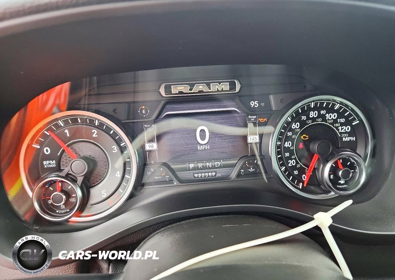 2021 Ram 1500 Laramie VIN:1C6SRFJM4MN830936 - 9