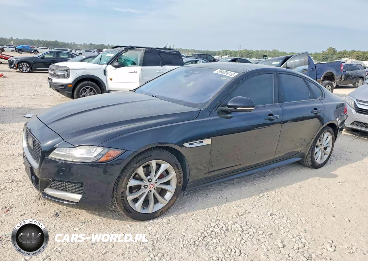 2017 Jaguar Xf R - Sport – zdjęcie 1 z 12
