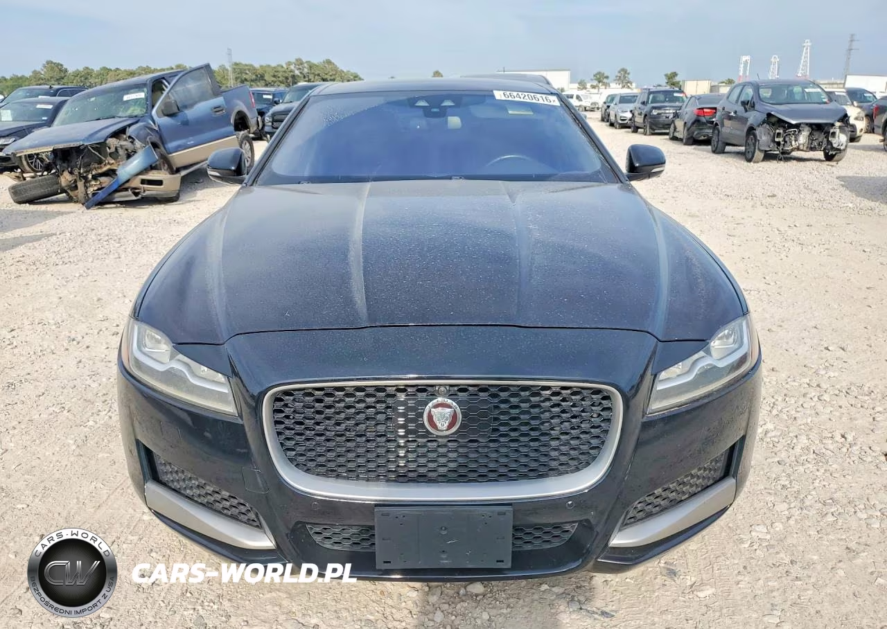 2017 Jaguar Xf R - Sport VIN:SAJBL4BN8HCY43875 - 5