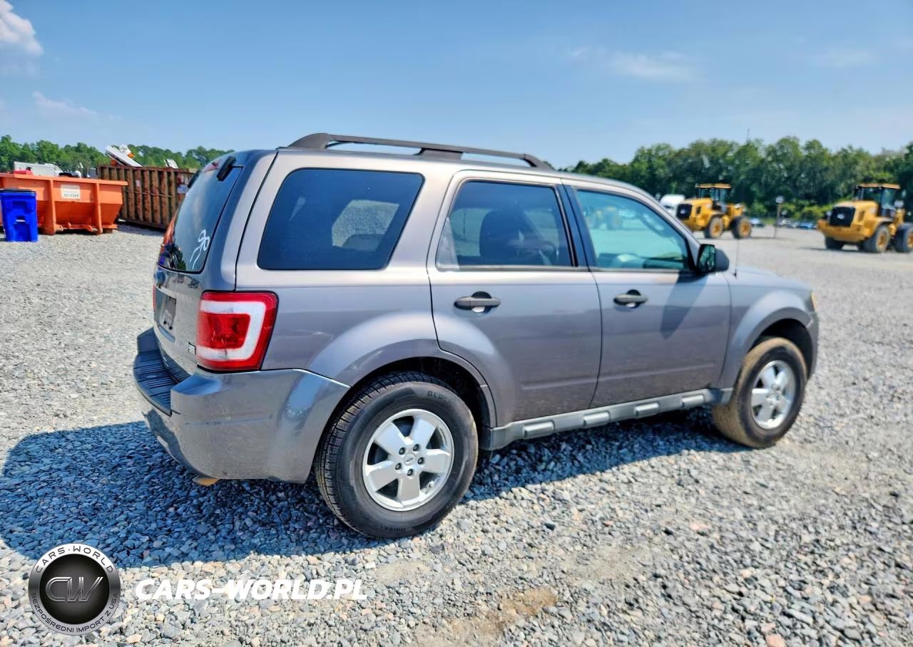 2012 Ford Escape Xlt VIN:1FMCU9DG6CKA56431 - 3