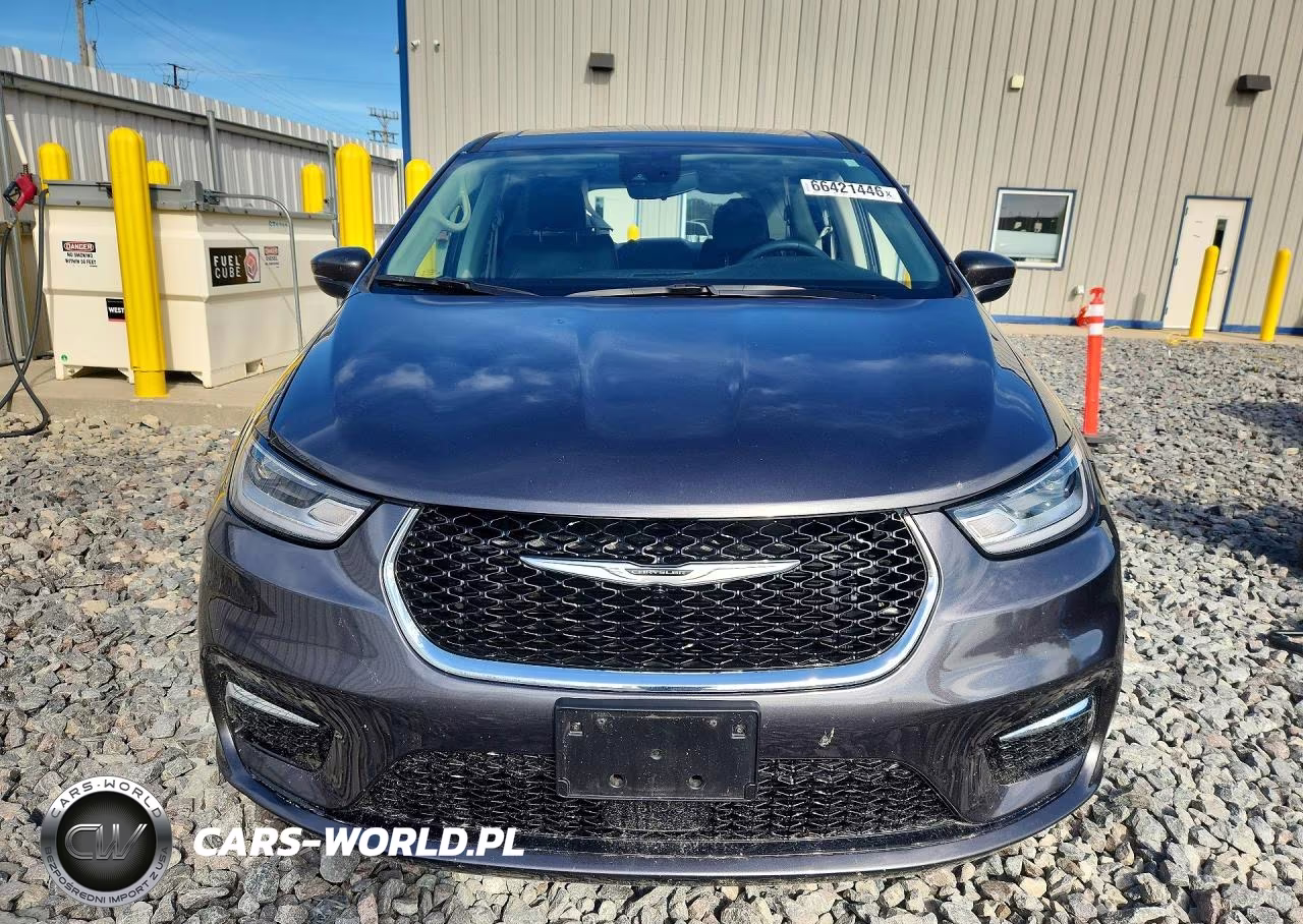 2023 Chrysler Pacifica Touring L VIN:2C4RC1BG9PR517554 - 5